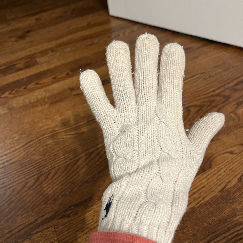 Ralph Lauren cream cable knit gloves